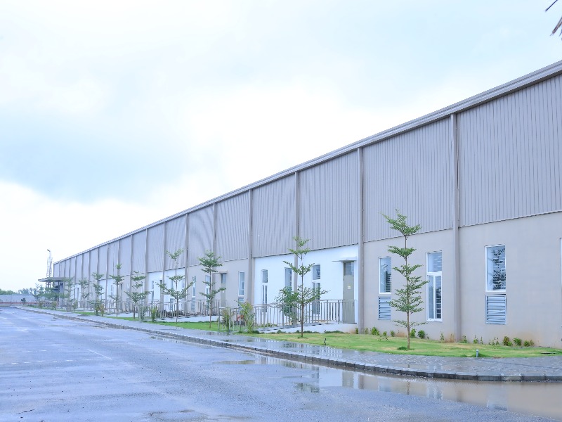 WOVEN GARMENT INDUSTRY 